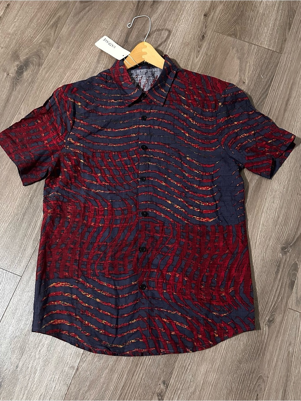 Short-Sleeve Cotton Shirt Button-Down in Burgundy and Navy NWT